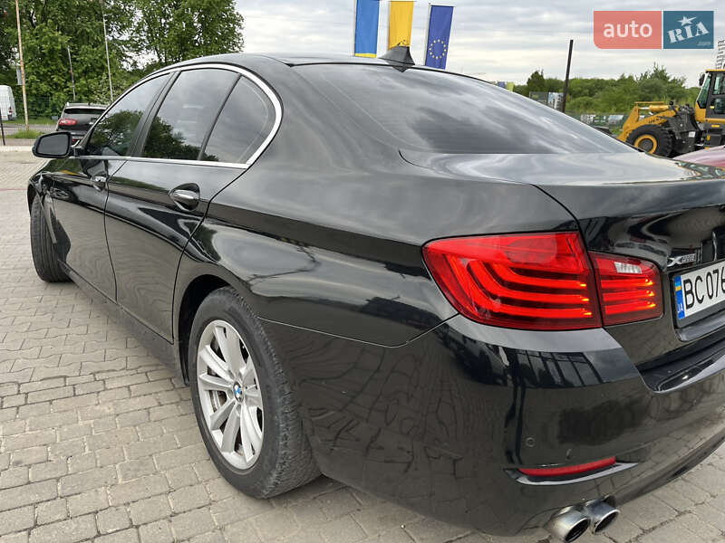 Седан BMW 5 Series 2013 в Львове