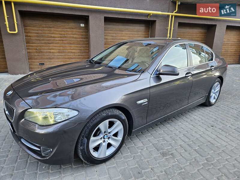BMW 5 Series 2012