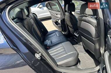 Седан BMW 5 Series 2017 в 