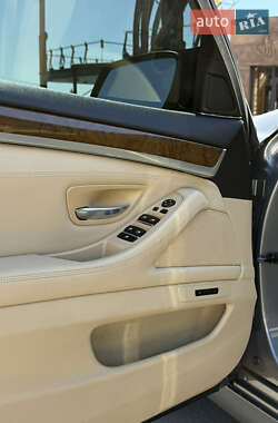 Седан BMW 5 Series 2011 в 