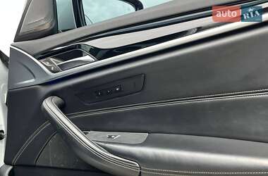 Седан BMW 5 Series 2019 в 