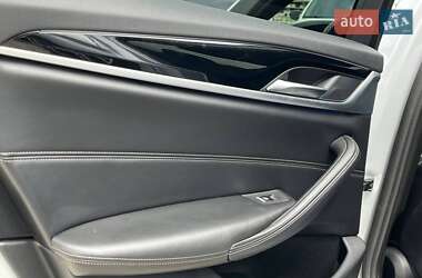 Седан BMW 5 Series 2019 в 