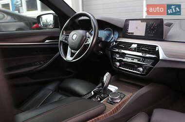 Седан BMW 5 Series 2017 в 
