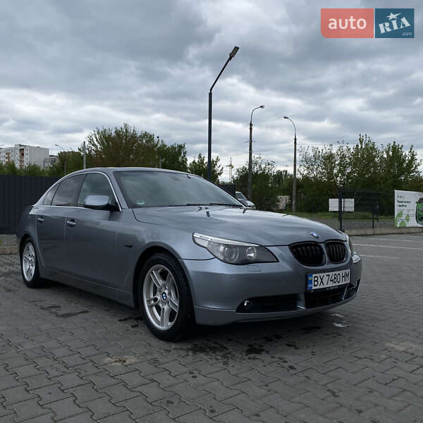 Седан BMW 5 Series 2004 в 