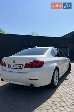 Седан BMW 5 Series 2015 в 