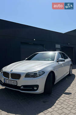 Седан BMW 5 Series 2015 в 