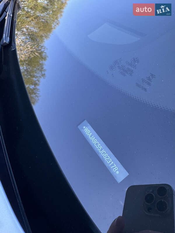 Седан BMW 5 Series 2017 в Львові