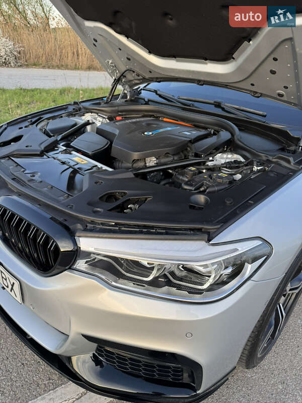 Седан BMW 5 Series 2017 в Львові