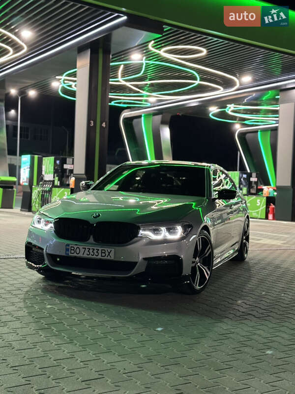 Седан BMW 5 Series 2017 в Львові