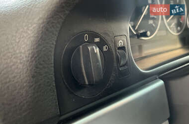 Седан BMW 5 Series 2002 в 