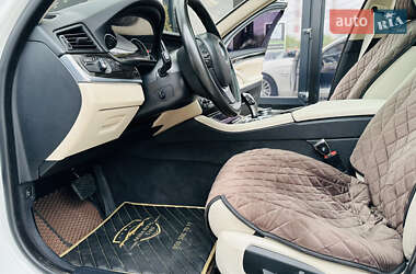 Седан BMW 5 Series 2013 в 