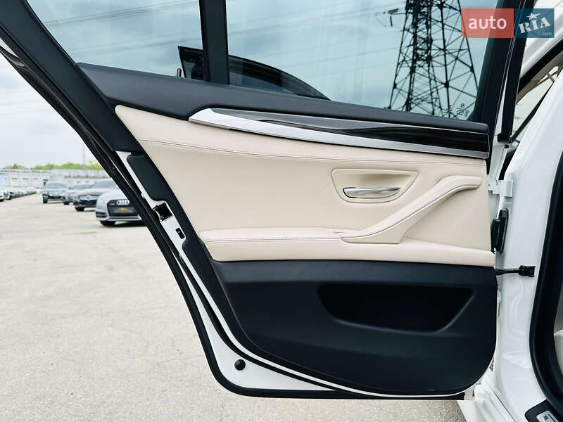 Седан BMW 5 Series 2013 в Харкові