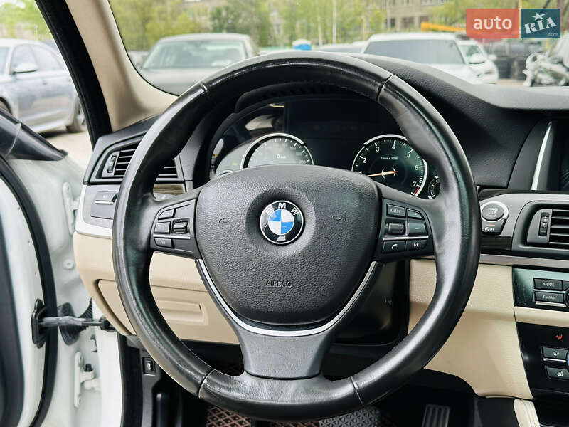 Седан BMW 5 Series 2013 в Харкові