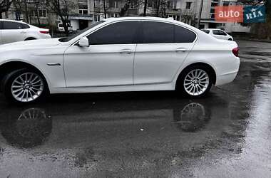 Седан BMW 5 Series 2012 в 