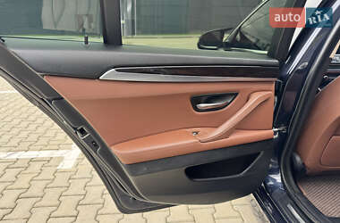 Седан BMW 5 Series 2013 в 