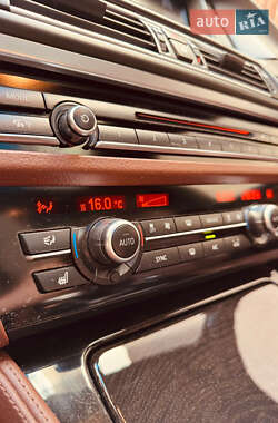 Седан BMW 5 Series 2015 в 