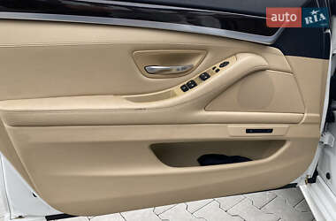 Седан BMW 5 Series 2012 в 