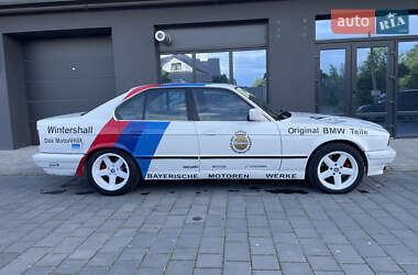 Седан BMW 5 Series 1992 в 