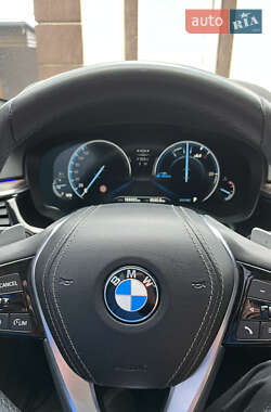 Седан BMW 5 Series 2019 в 