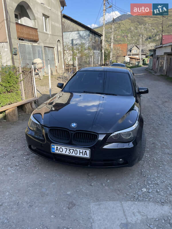 BMW 5 Series 2004