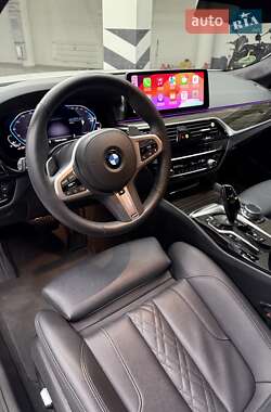 Седан BMW 5 Series 2020 в 