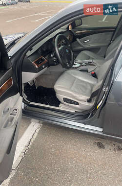 Седан BMW 5 Series 2008 в 