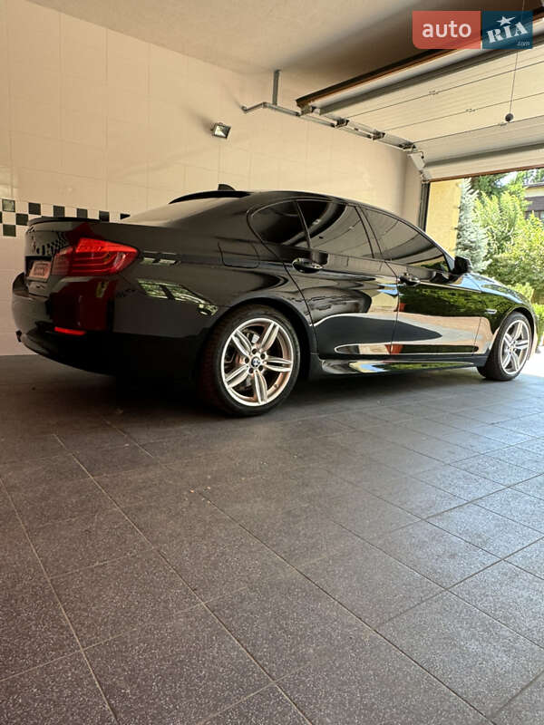 Седан BMW 5 Series 2016 в Одессе
