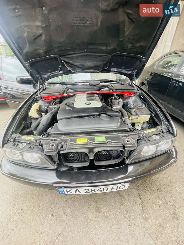Седан BMW 5 Series 2003 в Києві