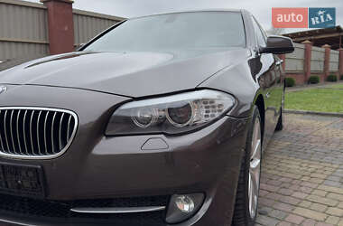 Седан BMW 5 Series 2011 в 