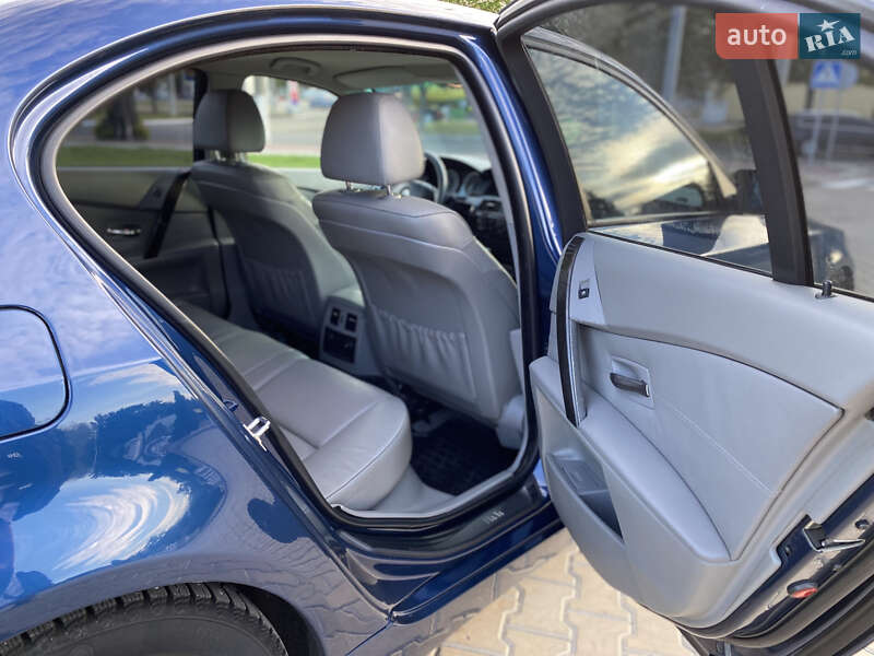 Седан BMW 5 Series 2005 в Кременчуці