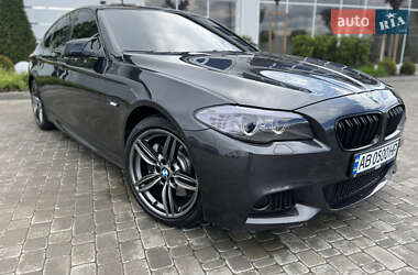Седан BMW 5 Series 2012 в 