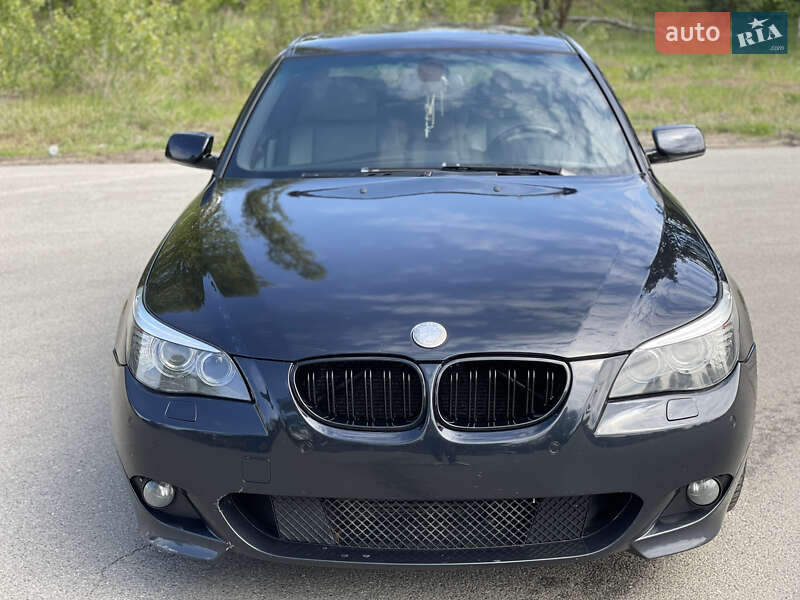Седан BMW 5 Series 2008 в 