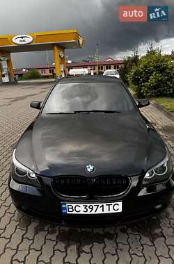Седан BMW 5 Series 2004 в Бродах