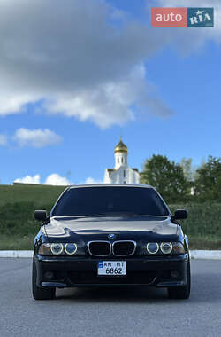 Седан BMW 5 Series 2001 в Харкові