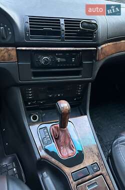 Седан BMW 5 Series 1999 в 