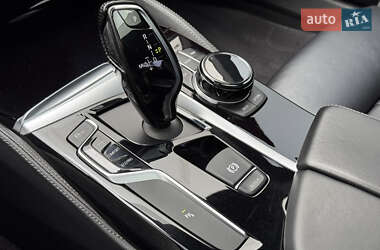 Седан BMW 5 Series 2017 в 