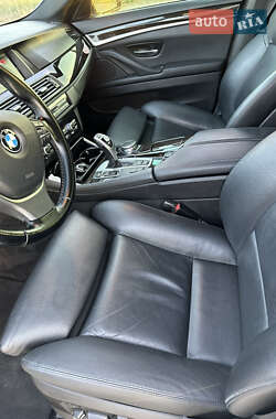 Седан BMW 5 Series 2012 в 