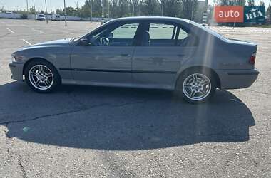 Седан BMW 5 Series 2001 в 