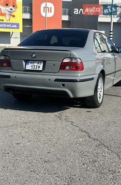 Седан BMW 5 Series 2001 в 