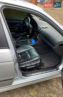 Седан BMW 5 Series 1998 в 