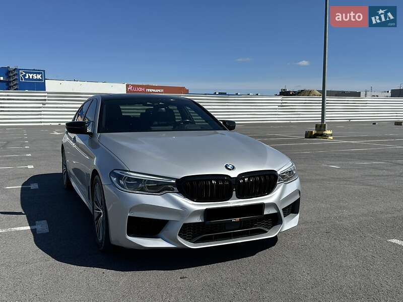 Седан BMW 5 Series 2017 в Львові