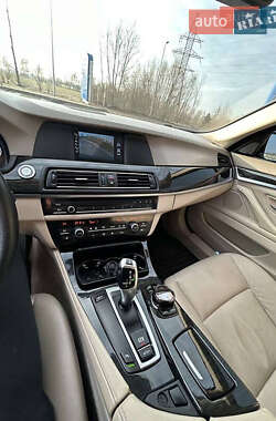 Седан BMW 5 Series 2010 в 