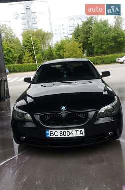 Седан BMW 5 Series 2004 в Львове