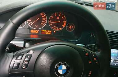 Седан BMW 5 Series 2002 в 