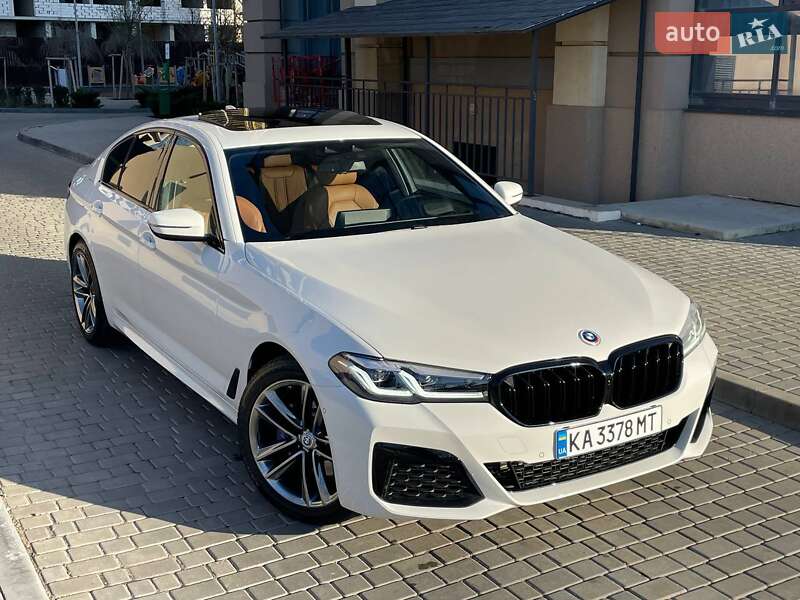 Седан BMW 5 Series 2020 в 