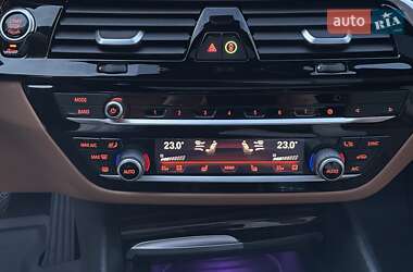 Седан BMW 5 Series 2020 в 