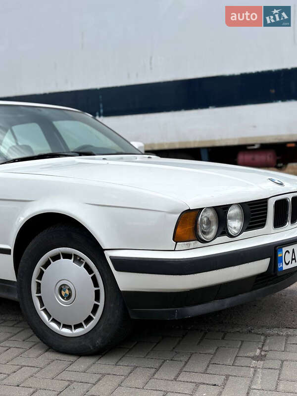 Седан BMW 5 Series 1990 в Черкассах