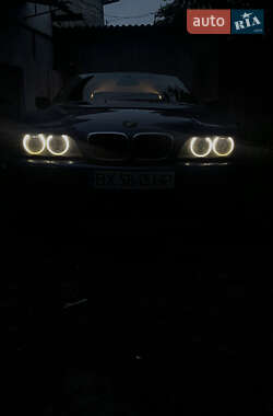 Седан BMW 5 Series 2002 в 