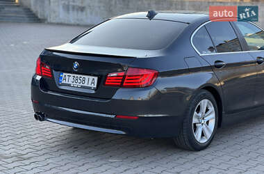 Седан BMW 5 Series 2010 в 