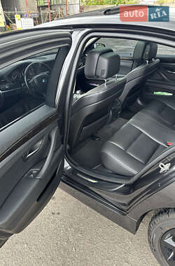 Седан BMW 5 Series 2012 в 